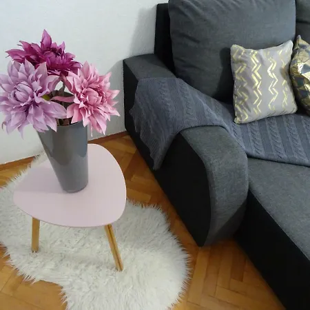 Lovely & Cozy Anna Apartmán Pula