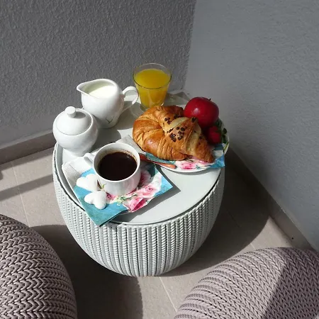 Lovely & Cozy Anna Apartment