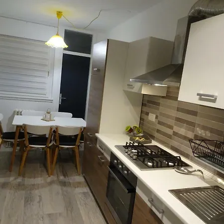 Lovely & Cozy Anna Apartment