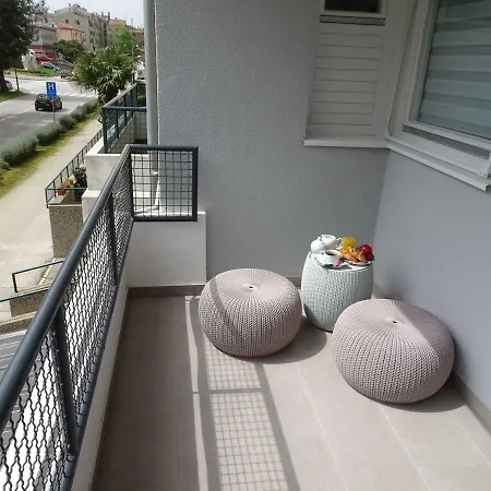 Lovely & Cozy Anna Apartment